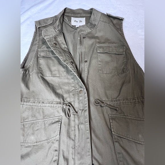 PER SE *NWT* Women’s XL Olive Green Utility Safari Sleeveless Zip Vest Pockets - Picture 6 of 8